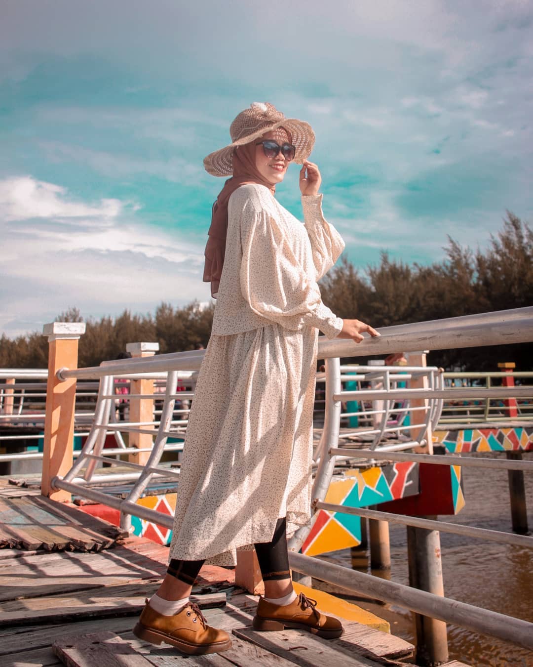 Spot Foto Menarik Pantai Tiram Spot Foto Menarik Pantai Tiram